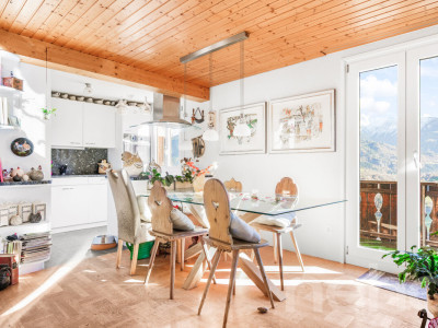 Charmantes Chalet mit unvergleichlicher Aussicht in Ruschein GR image 7