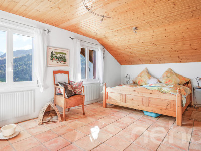 Charmantes Chalet mit unvergleichlicher Aussicht in Ruschein GR image 9