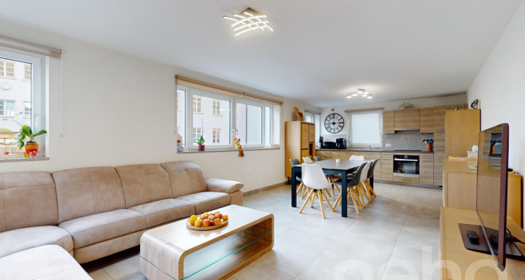 Charmant 3.5 pièces avec grande terrasse dans résidence récente image 3