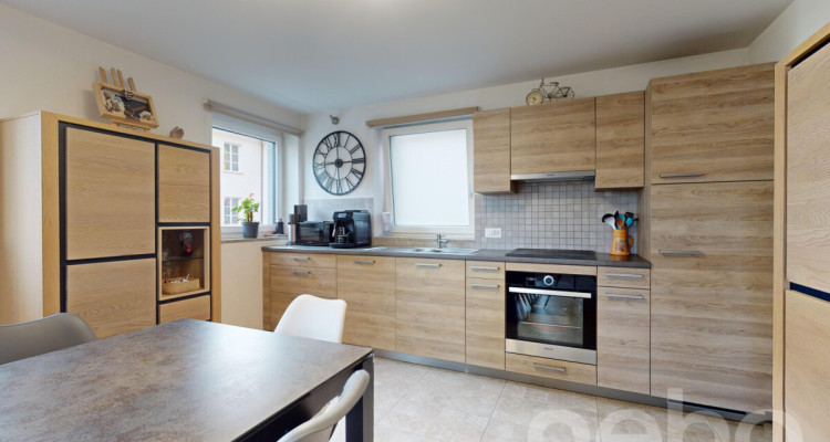 Charmant 3.5 pièces avec grande terrasse dans résidence récente image 5