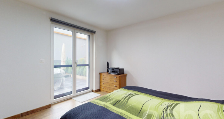 Charmant 3.5 pièces avec grande terrasse dans résidence récente image 8