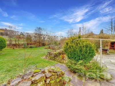Freistehendes Einfamilienhaus mit grossem Garten an ruhiger Lage image 3