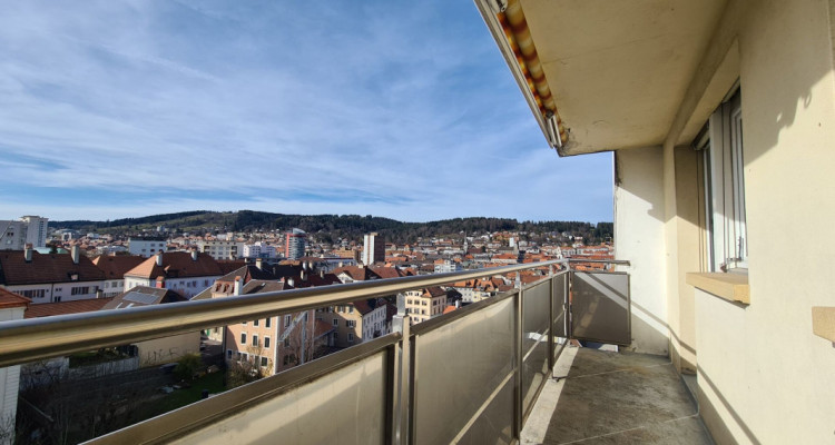 Appartement de 4 pièces au 9e étage image 1