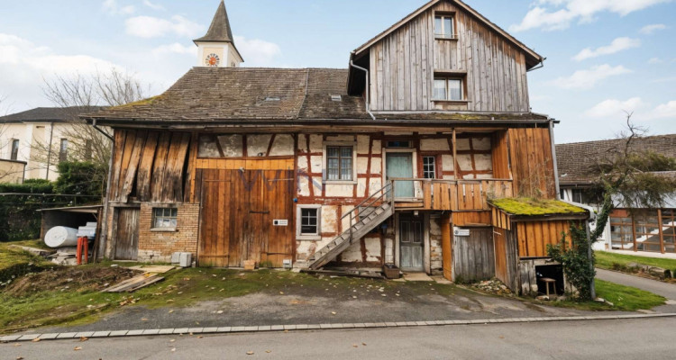 Geschichtsträchtiges Fachwerkhaus image 1