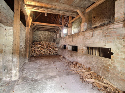 GRAND POTENTIEL pour cette magnifique ferme à rénover en viager semi occupé sans rente image 11