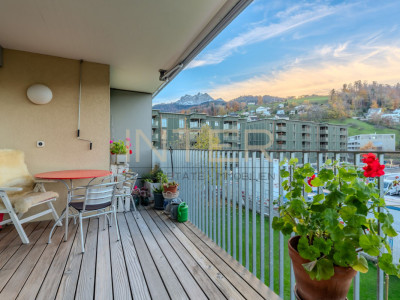 Pilatusblick inklusive - stilvolle Eigentumswohnung in ruhiger Lage image 1