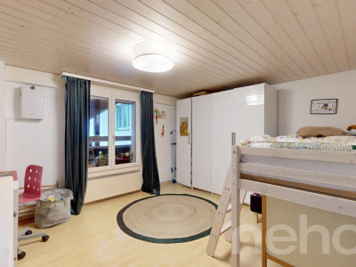 4.5-Zimmer-Wohnung mit Chalet Flair image 11