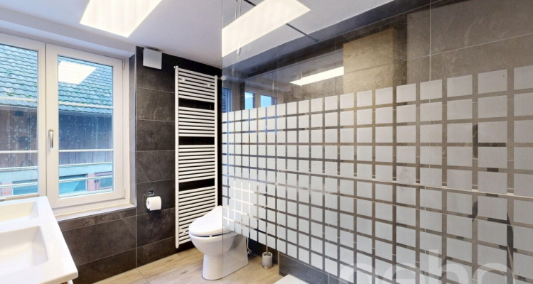 4.5-Zimmer-Wohnung mit Chalet Flair image 7