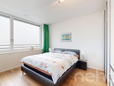 Moderne 4.5-Zimmerwohnung mit Loggia, Weitblick und Tiefgaragenplätzen image 8