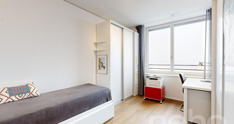 Moderne 4.5-Zimmerwohnung mit Loggia, Weitblick und Tiefgaragenplätzen image 7