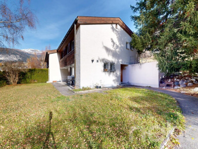 Doppelhaushälfte mit Aussicht und naturnaher Lage in Filisur GR image 1