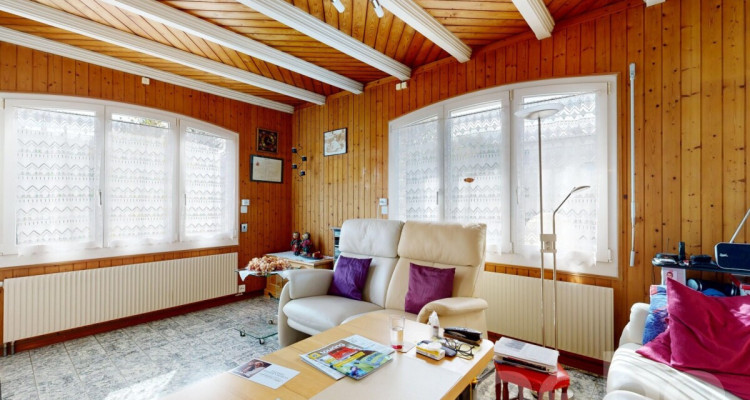 Familiendomiziel mit Dachgeschosswohnung, Werkstatt und Schopf image 7