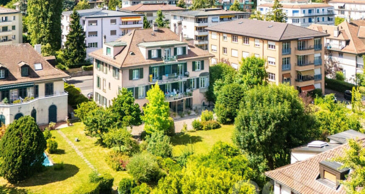 Élégant appartement de caractère avec jardin au centre de Lausanne image 11