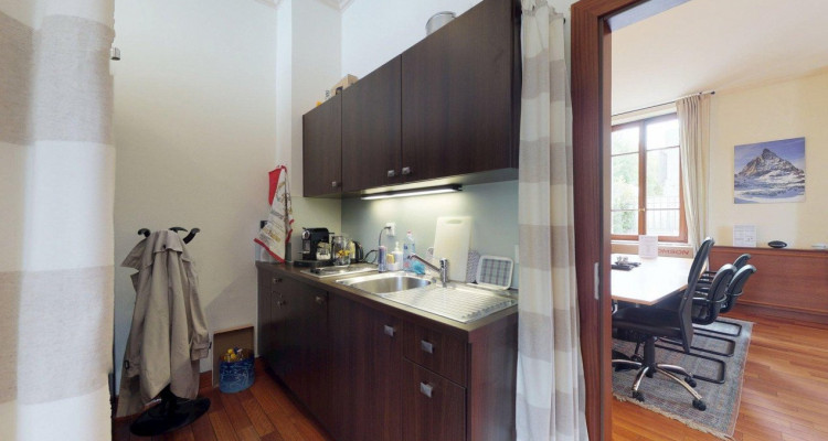 Locaux commerciaux au bord du Rhône image 5