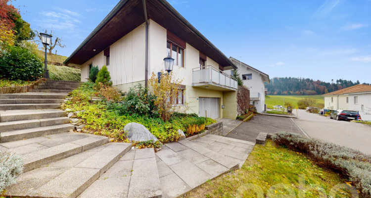 Charmantes Einfamilienhaus mit Potenzial und Ausblick image 2