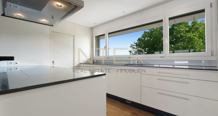 Grosszügige Attika-Maisonette zum Wohlfühlen in Ebikon - 5.5-Zimmerwohnung mit Panoramasicht image 8