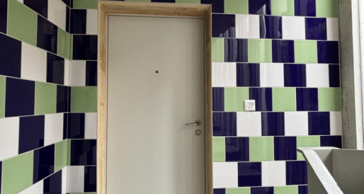 Bureau au centre-ville de Neuchâtel image 13