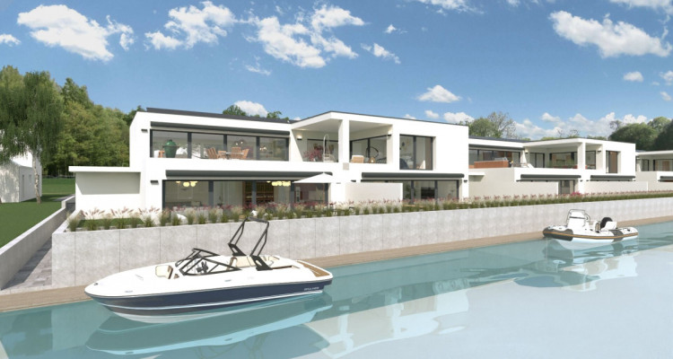 Immeuble au bord du lac de Neuchâtel image 1