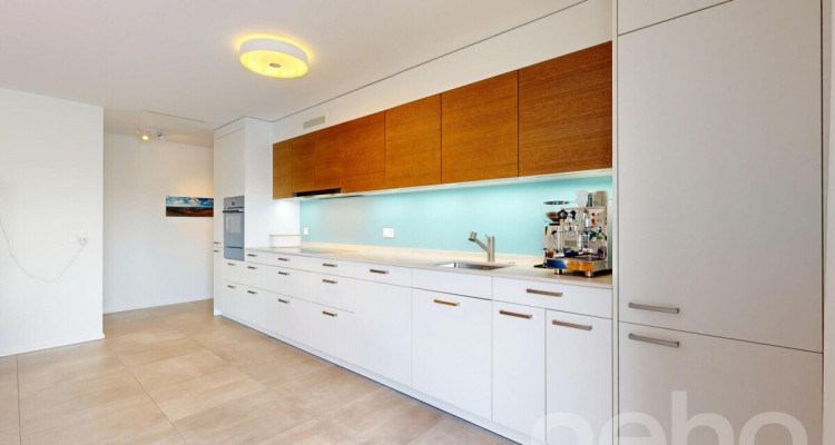 Lichtdurchflutete 4.5-Zimmer-Wohnung in Langnau am Albis image 3