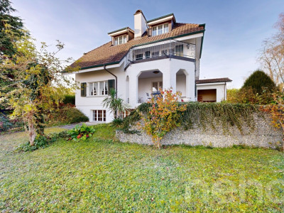 Grosszügiges 8-Zi. Mehrgenerationenhaus mit 2 separaten Wohneinheiten image 1