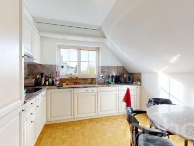 Grosszügiges 8-Zi. Mehrgenerationenhaus mit 2 separaten Wohneinheiten image 4