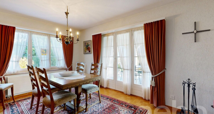 Grosszügiges 8-Zi. Mehrgenerationenhaus mit 2 separaten Wohneinheiten image 3