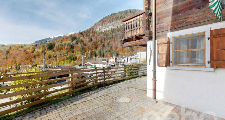 Chalet 2.5 pièces avec jardin ? Opportunité rare image 10