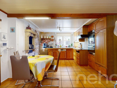 Le Pont: Propriété sur les quais avec jardin et parking sous-terrain image 9