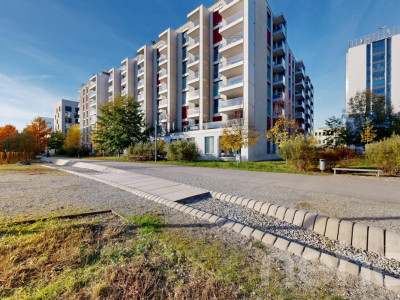 Hochwertige 4.5-Zimmer-Wohnung image 9