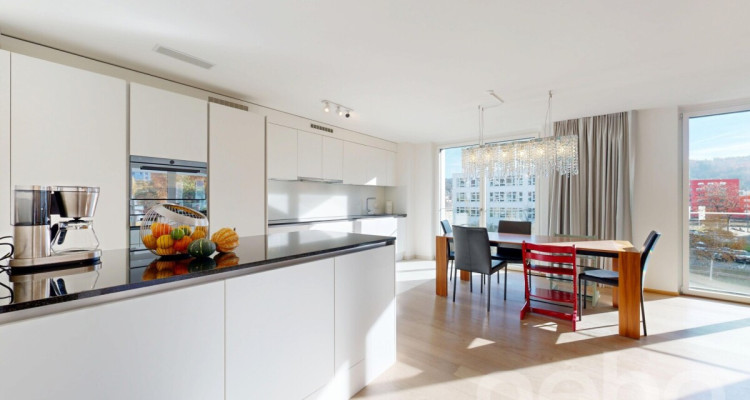 Hochwertige 4.5-Zimmer-Wohnung image 2