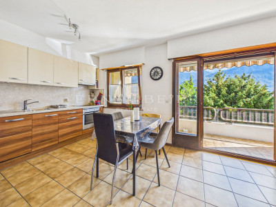 Appartement lumineux de 3.5 pièces au coeur de Vétroz image 3