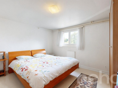 Maison composée de 2 lots avec un grand jardin, idéalement située. image 11