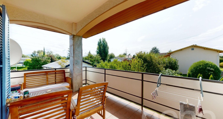 Maison composée de 2 lots avec un grand jardin, idéalement située. image 9