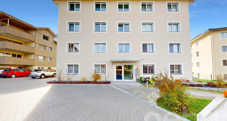 Moderne 4.5-Zimmerwohnung mit grossem Balkon und hochwertiger Küche image 11