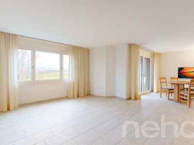 4.5-Zimmer-Wohnung mit zusätzlichem Bastelraum in Dietlikon image 1