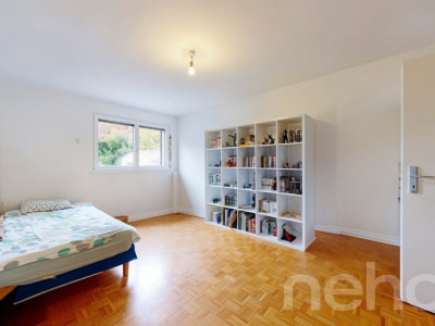 Duplex lumineux avec grand jardin privatif image 9