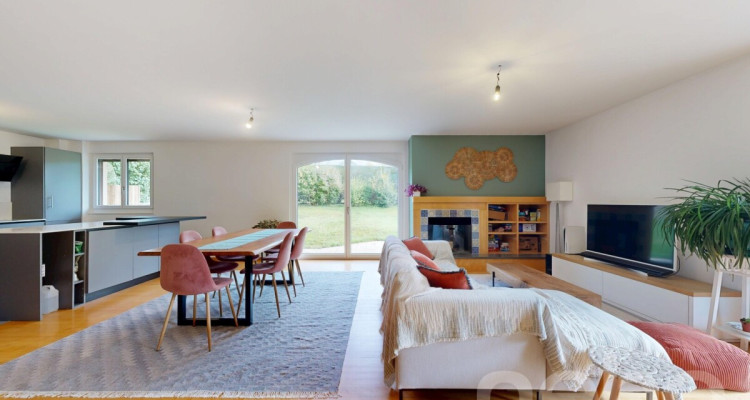 Duplex lumineux avec grand jardin privatif image 3