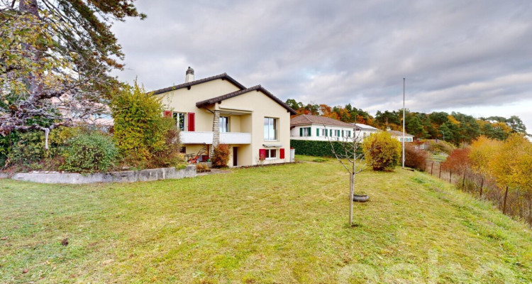 Haus mit Seeblick, 809 m² Garten und viel Renovierungspotenzial image 1
