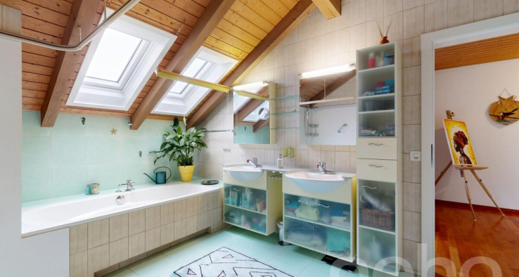 Sehr gepflegtes Doppeleinfamilienhaus mit gemütlichem Garten image 8