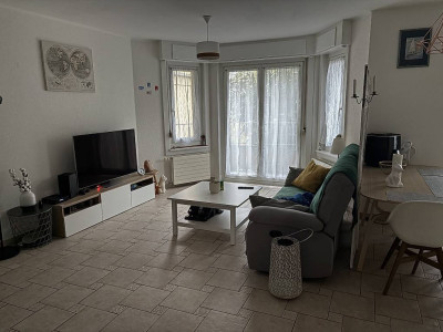 Appartement lumineux idéalement placé à Lausanne 3,5 Pièces 1 834 CH image 6