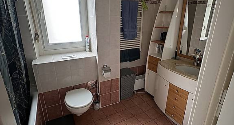 Appartement lumineux idéalement placé à Lausanne 3,5 Pièces 1 834 CH image 1