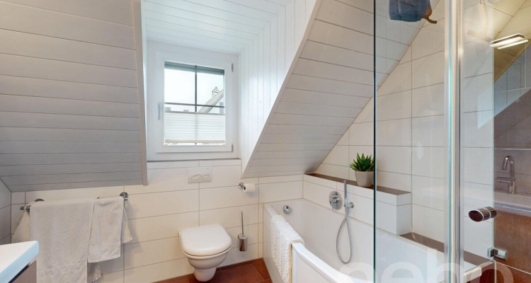 Reiheneckhaus im Landhausstil in Neuheim image 10