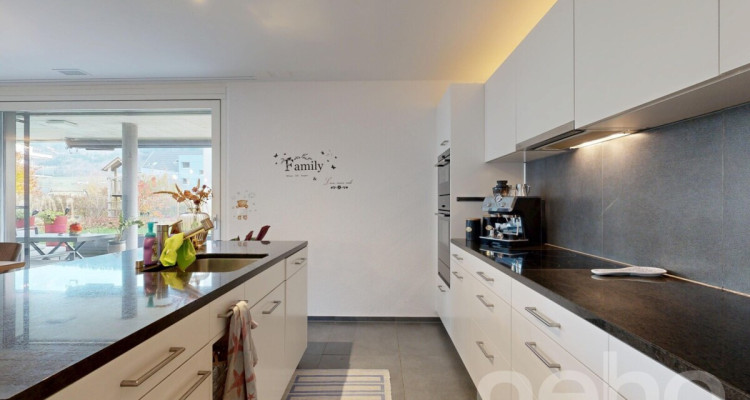 Moderne 3.5-Zimmer-Gartenwohnung image 3