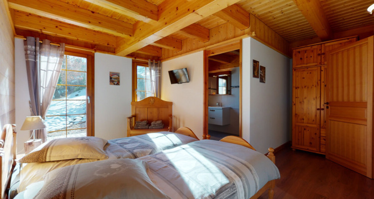 EXCLUSIVITE: Magnifique chalet de luxe proche de Crans-Montana image 7