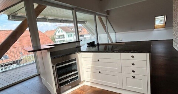Exklusive Dachgeschosswohnung mit Weitblick in Kerzers image 4