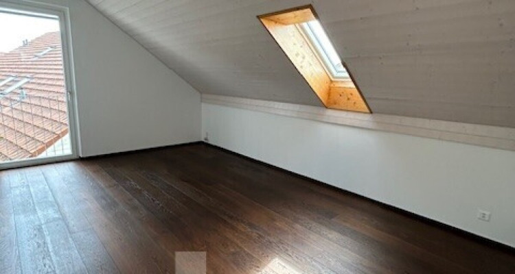 Exklusive Dachgeschosswohnung mit Weitblick in Kerzers image 8