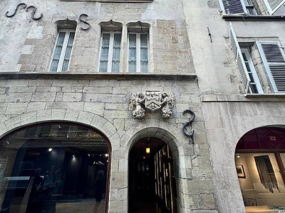 Appartement 1,5 pièces au cœur de la Vieille-Ville de Genève. image 1