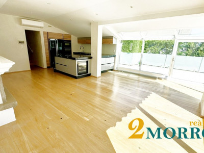 Belle villa individuelle entièrement rénovée avec piscine et jardin  image 4