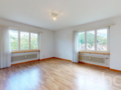 Attraktive 4-Zimmer-Wohnung mit Balkon in der Nähe des Dorfplatzes image 3
