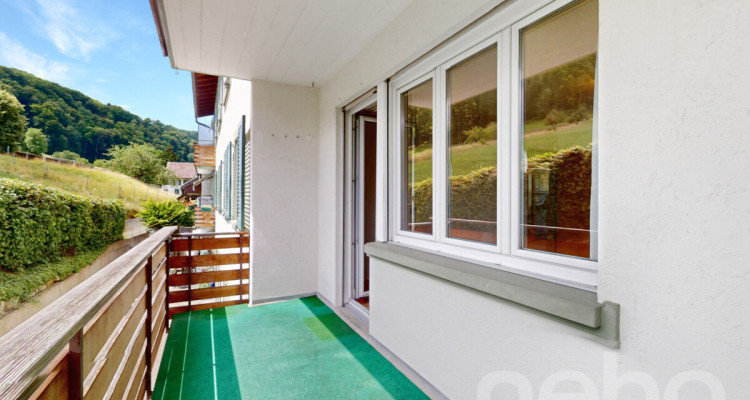 Attraktive 4-Zimmer-Wohnung mit Balkon in der Nähe des Dorfplatzes image 2